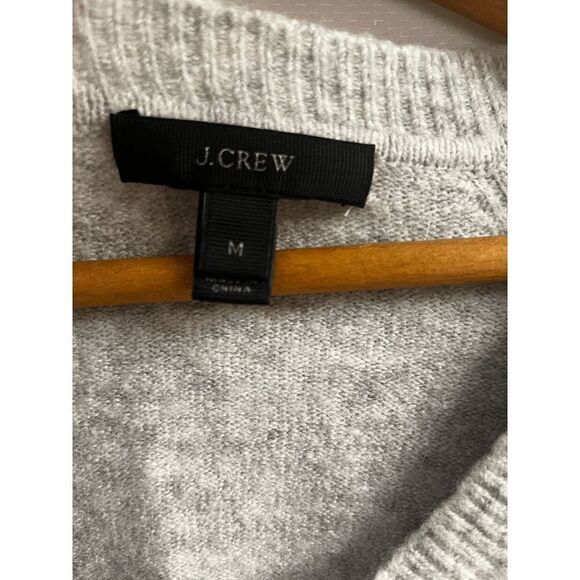 J Crew Gray V-Neck Knitted Hi Lo Sweater Size Medium - Picture 3 of 7